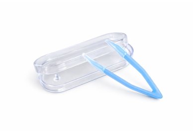 Pinzetka na kontaktní čočky v pouzdře - světle modrá