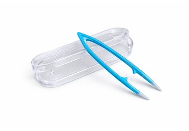 Pinzeta na kontaktní čočky v pouzdře, velká - modrá